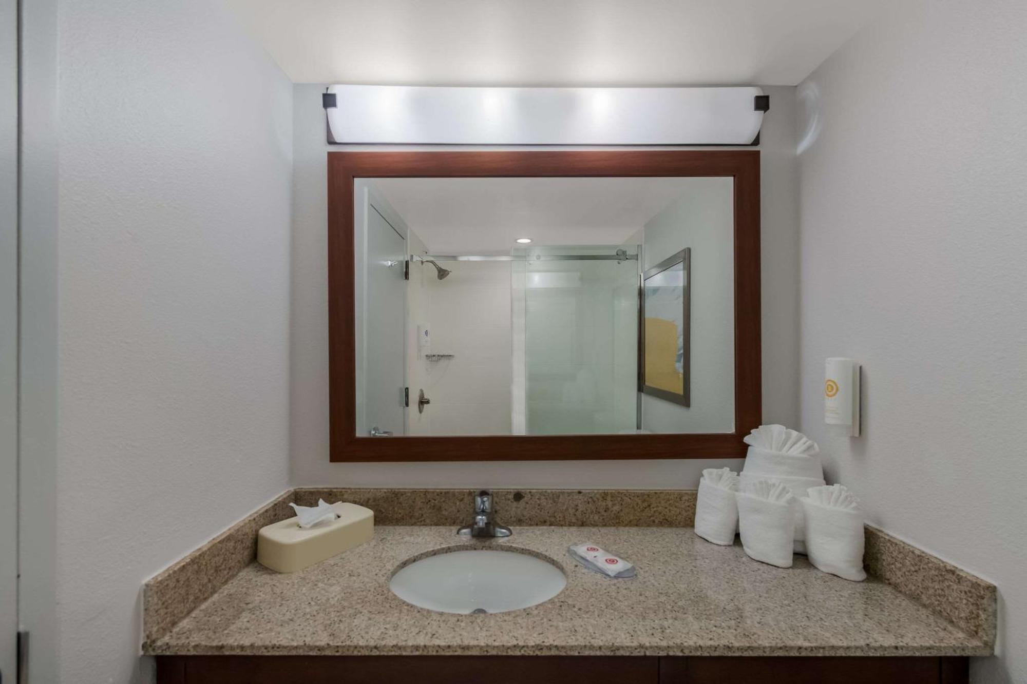 Comfort Inn Newport News - Hampton I-64 Εξωτερικό φωτογραφία